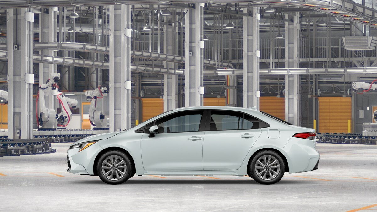 2026 Toyota Corolla LE photo 3