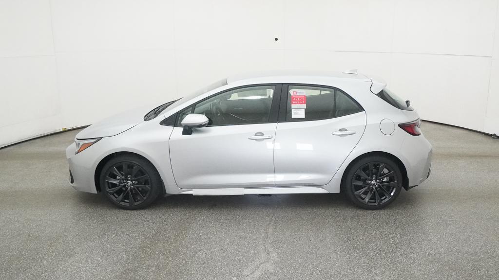 2025 Toyota Corolla XSE photo 4