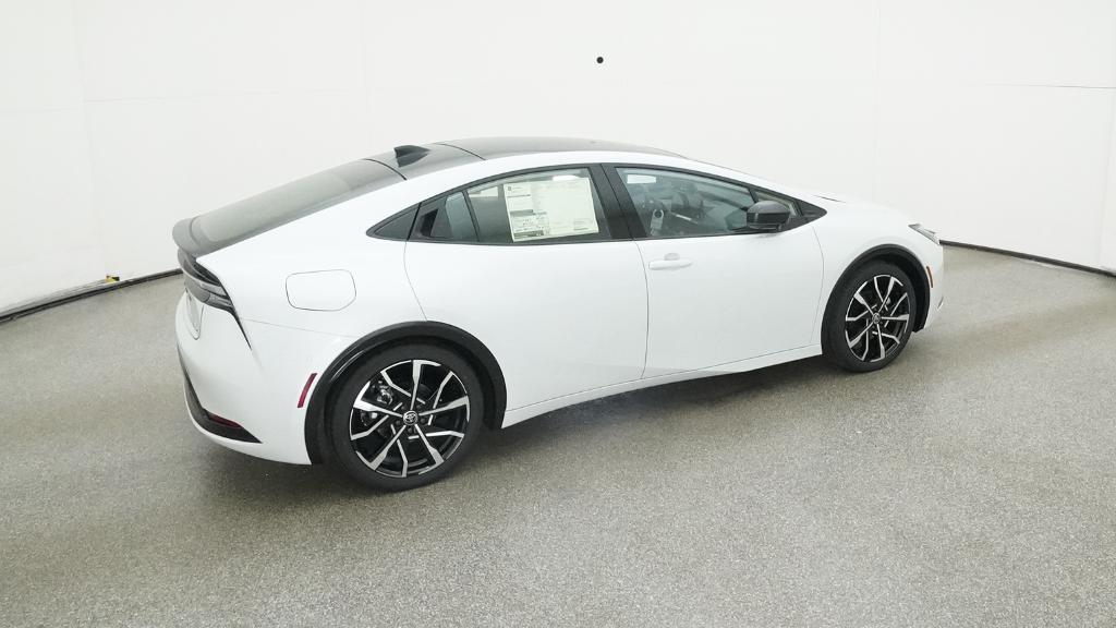 2026 Toyota Prius Plug-in Hybrid XSE Premium - Photo 7