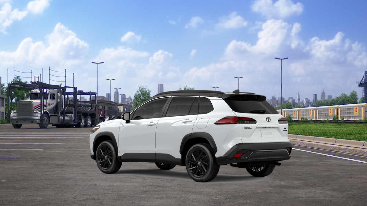 2026 Toyota Corolla Cross XSE - Photo 6