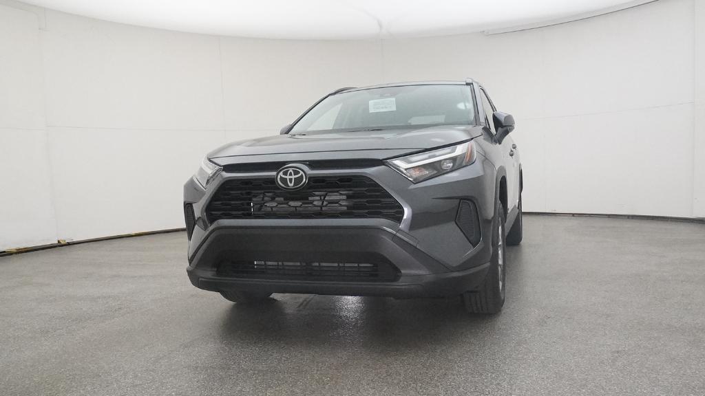 2025 Toyota RAV4 Hybrid LE photo 2