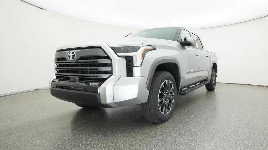 2025 Toyota Tundra Limited - Photo 15