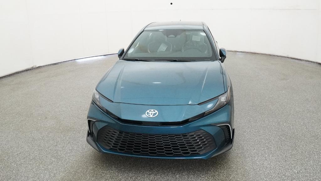 2026 Toyota Camry SE photo 12
