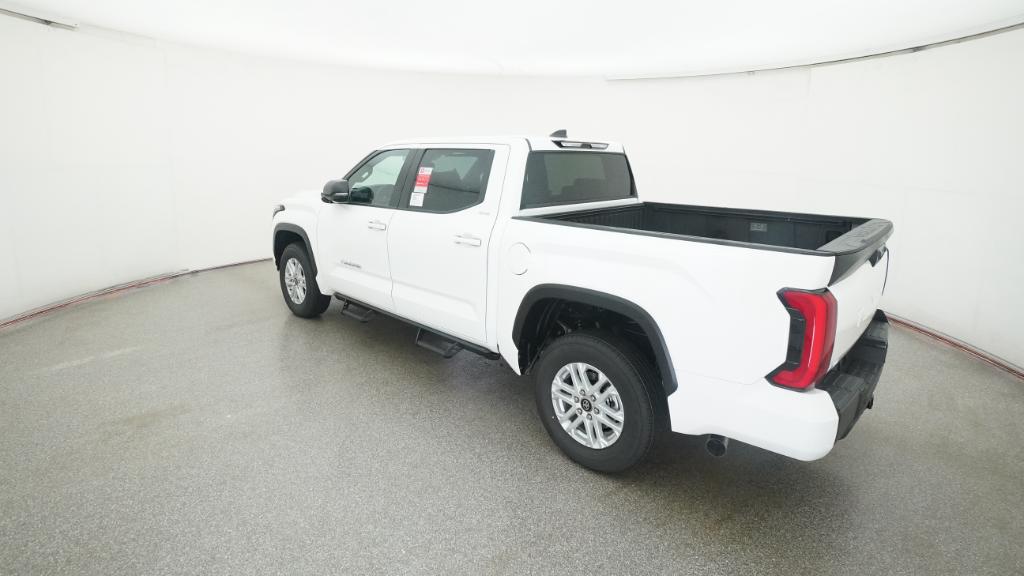 2025 Toyota Tundra SR5 CrewMax photo 3