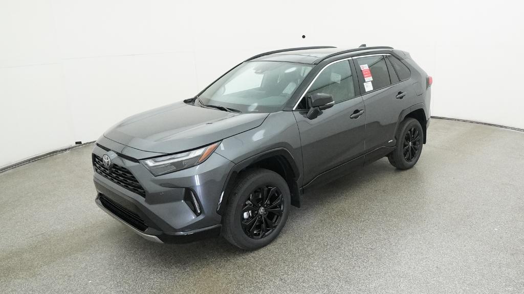 2025 Toyota RAV4 XSE's photo