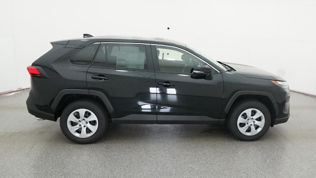 New 2025 Toyota RAV4 LE LE FWD SUV