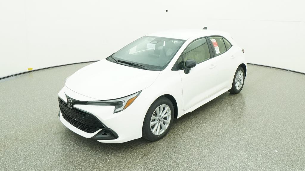2026 Toyota Corolla Hatchback SE's photo
