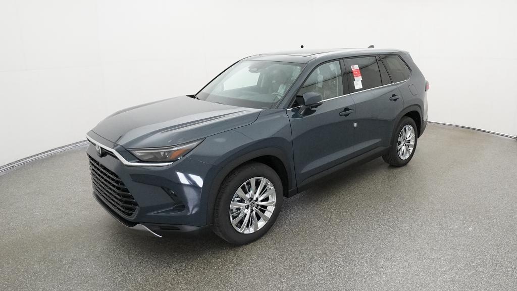 2026 Toyota Grand Highlander Platinum's photo