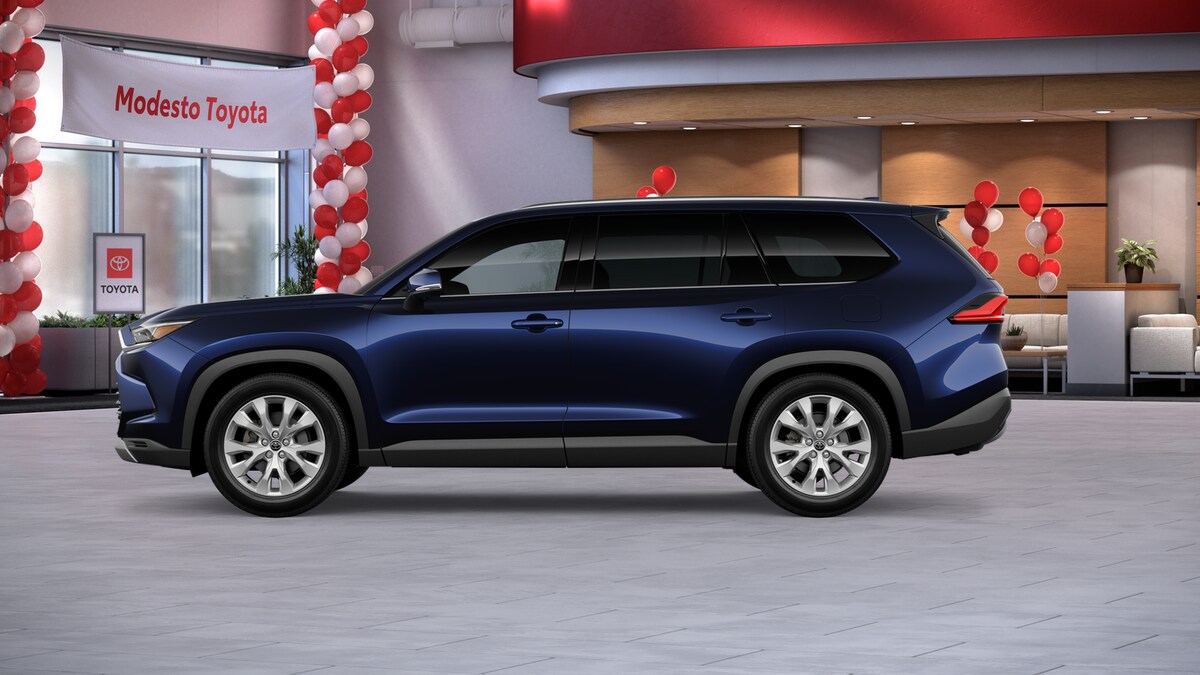 2026 Toyota Grand Highlander Limited AWD photo 2