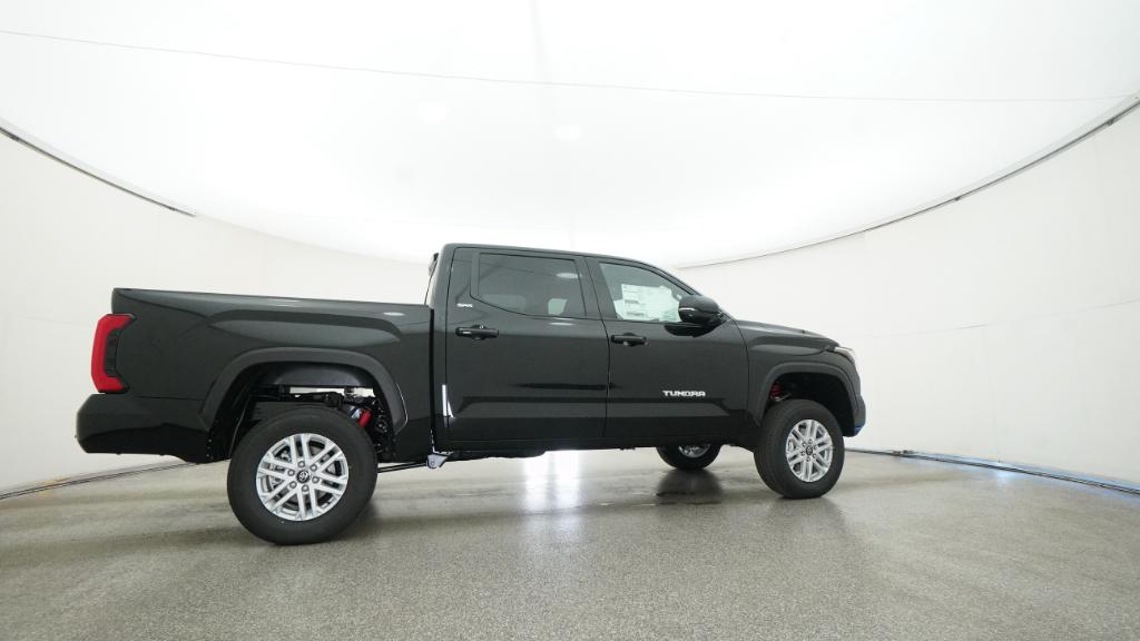 2026 Toyota Tundra SR5 - Photo 13