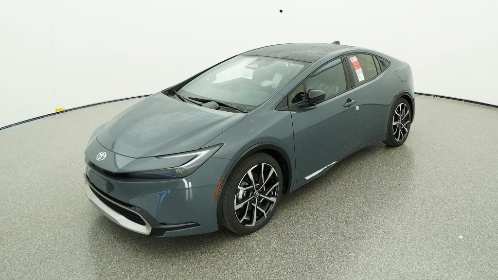 2026 Toyota Prius XSE Premium's photo