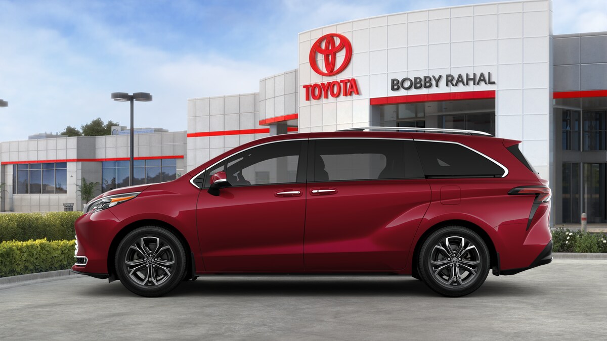 2025 Toyota Sienna Platinum photo 3