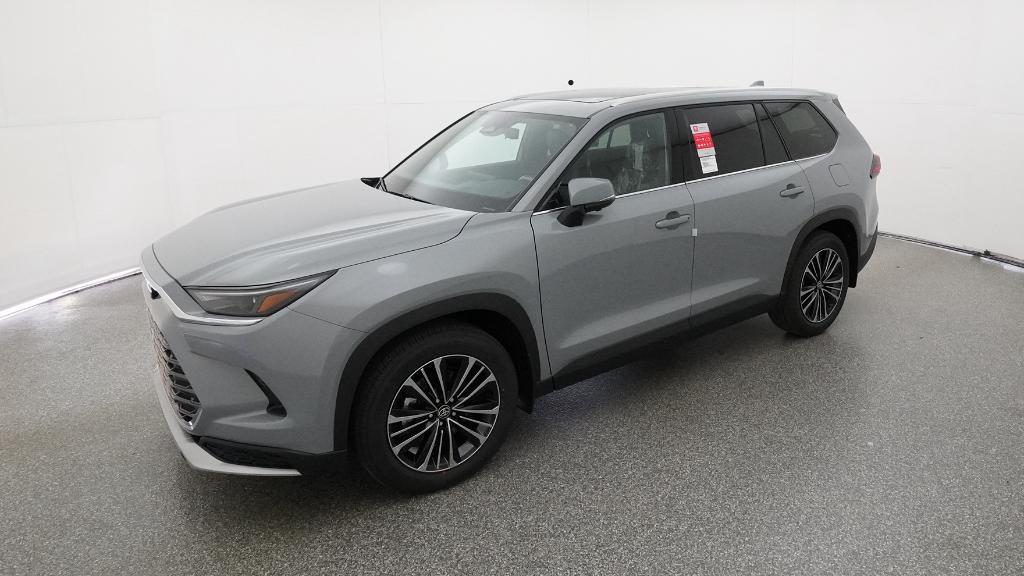 2026 Toyota Grand Highlander Platinum's photo