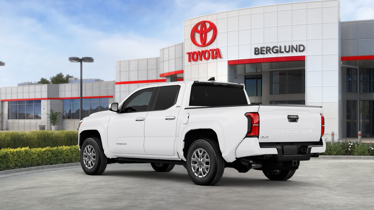 2025 Toyota Tacoma SR5 - Photo 25