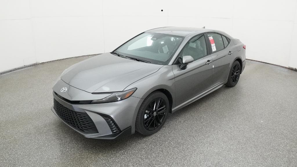 2026 Toyota Camry SE's photo