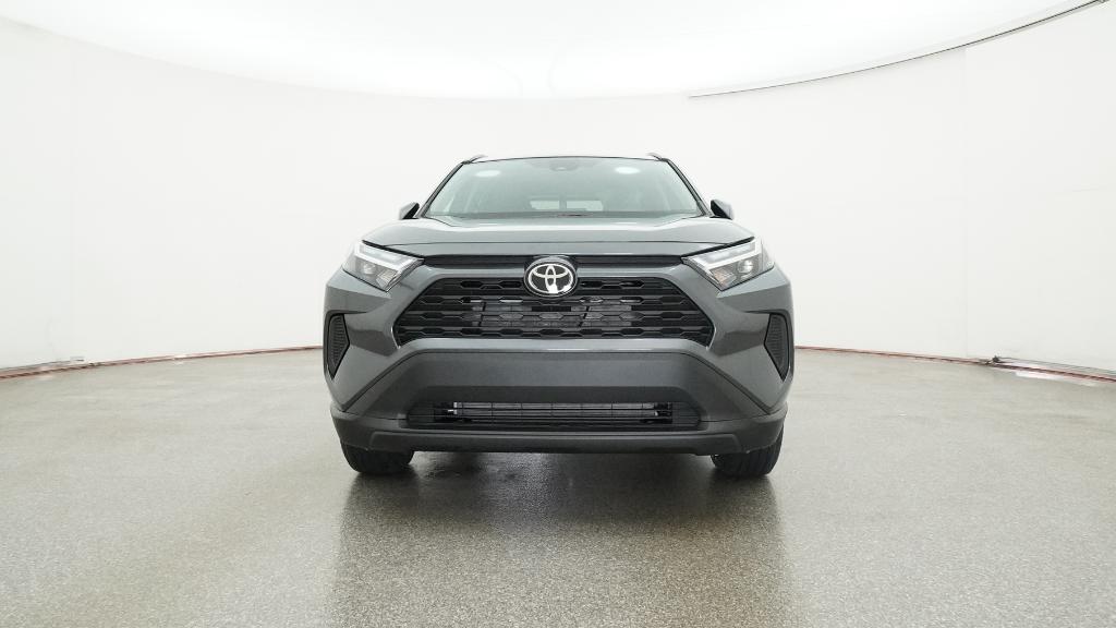 2025 Toyota RAV4 XLE photo 2