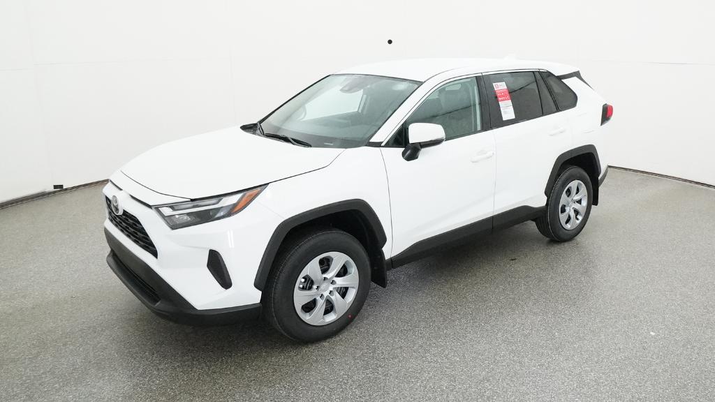 2025 Toyota RAV4 LE's photo