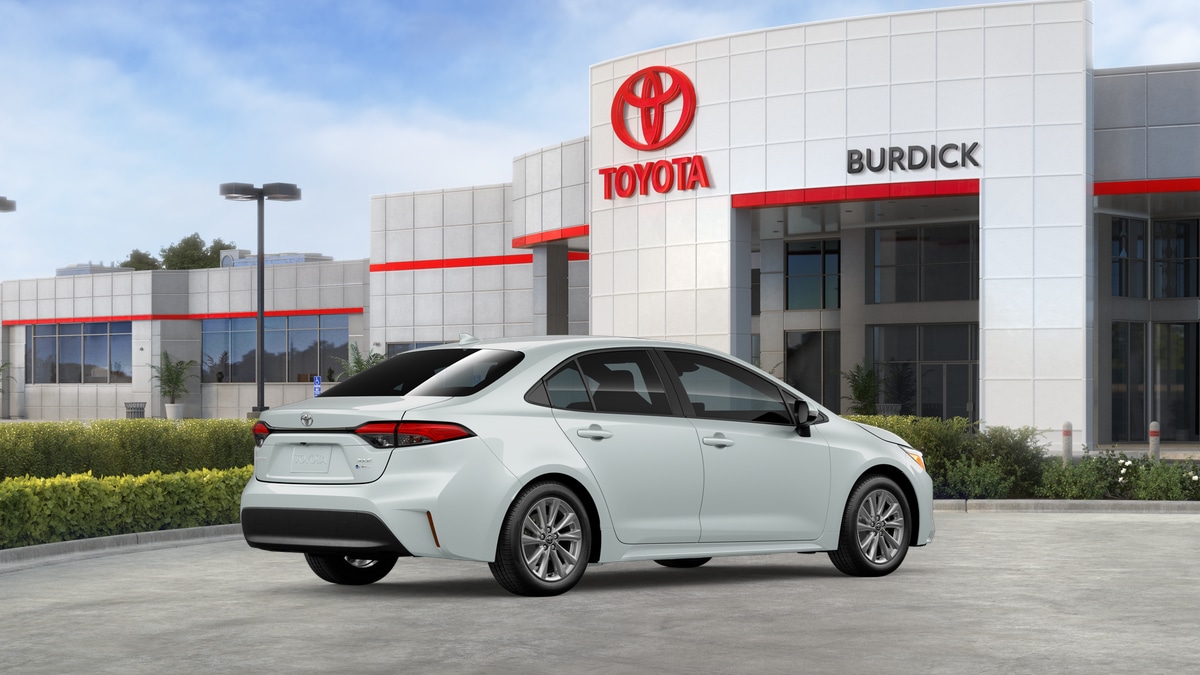 2026 Toyota Corolla XLE - Photo 10
