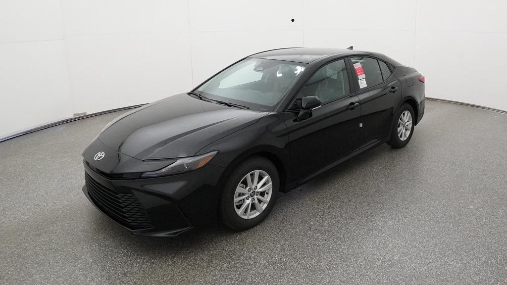 2026 Toyota Camry LE's photo