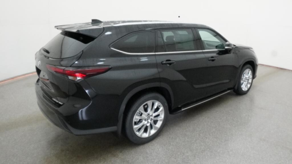 New 2026 Toyota Highlander Limited LIMITED AWD