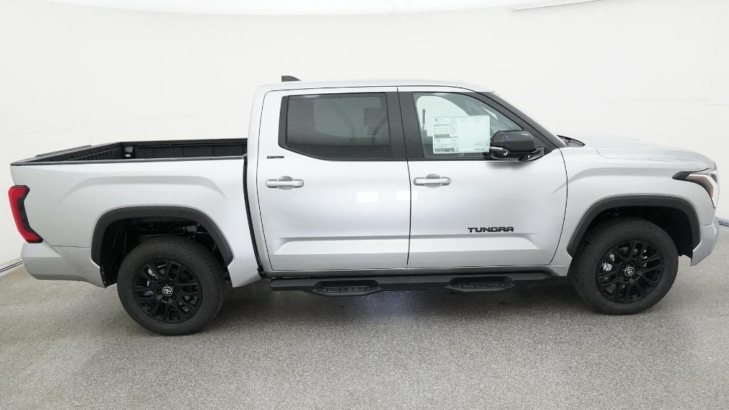2026 Toyota Tundra Limited - Photo 9