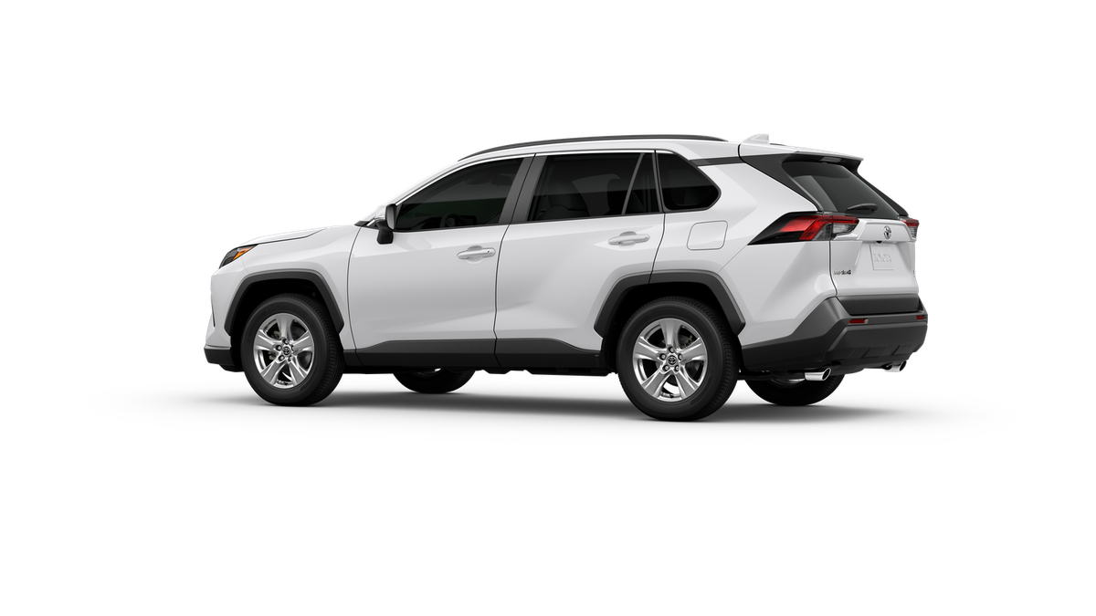 2025 Toyota RAV4 XLE photo 7