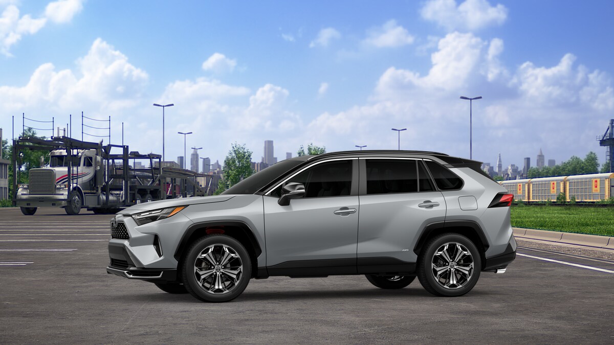 2025 Toyota RAV4 Hybrid XSE photo 3