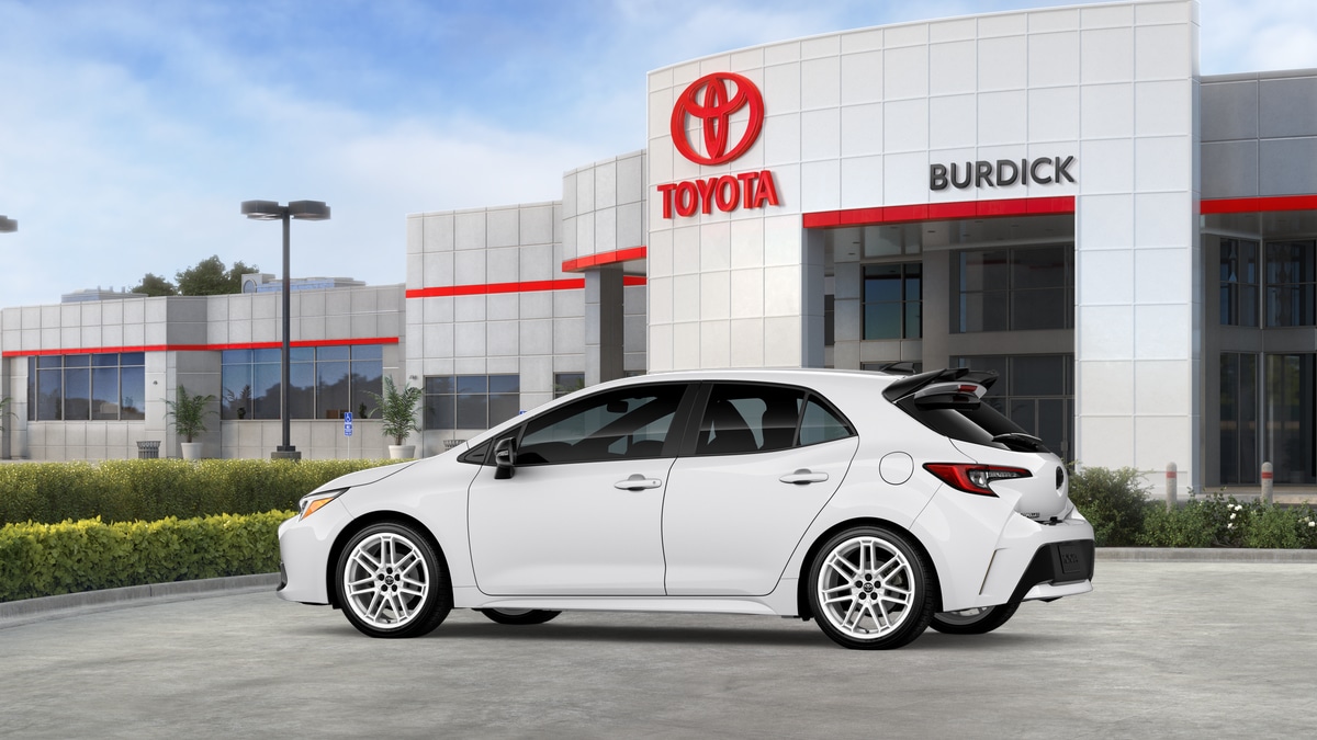 2026 Toyota Corolla Hatchback FX - Photo 6