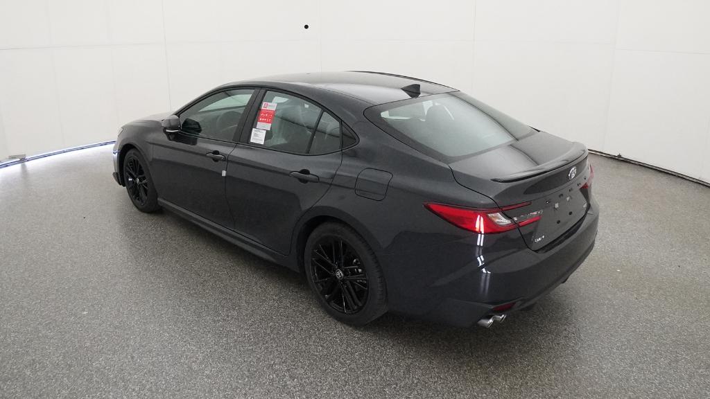 2026 Toyota Camry SE photo 3