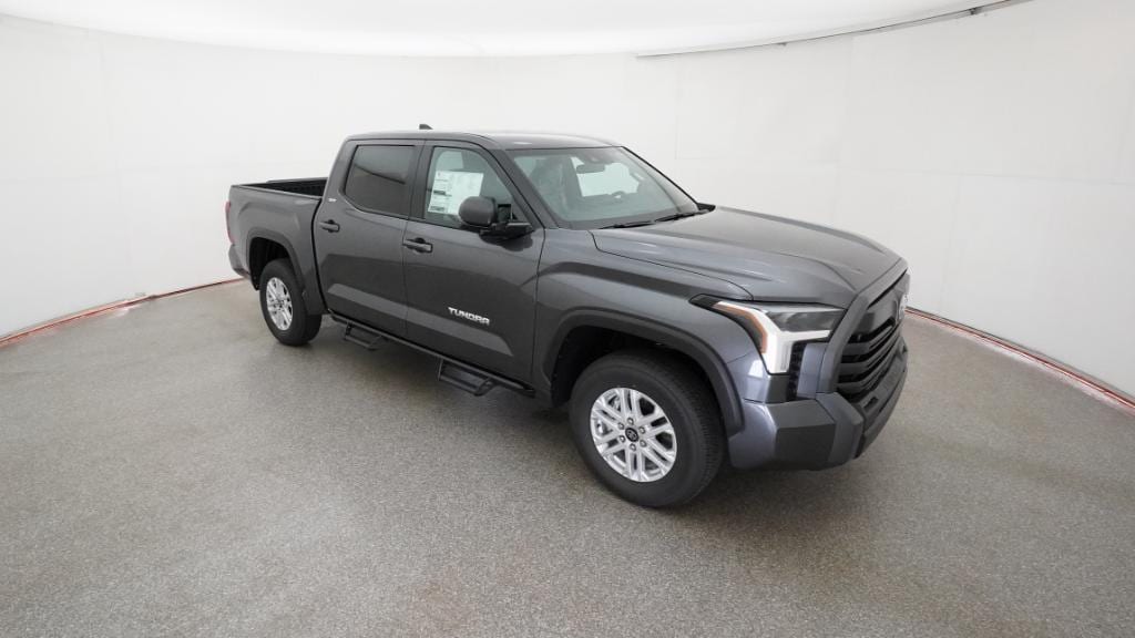 2026 Toyota Tundra SR5 - Photo 13