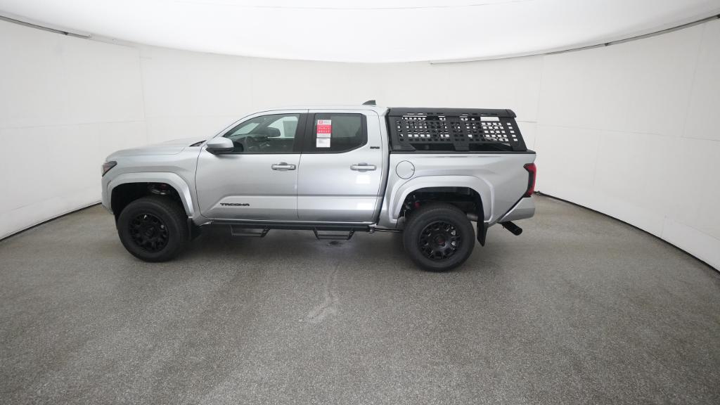 2025 Toyota Tacoma SR5 - Photo 29