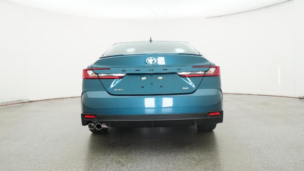 2026 Toyota Camry SE photo 3