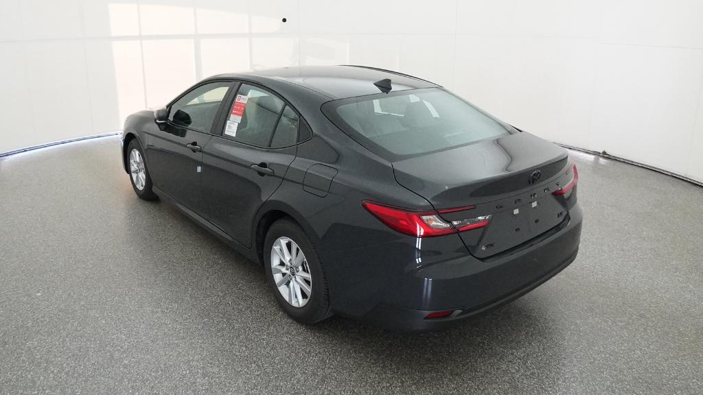 2026 Toyota Camry LE photo 4