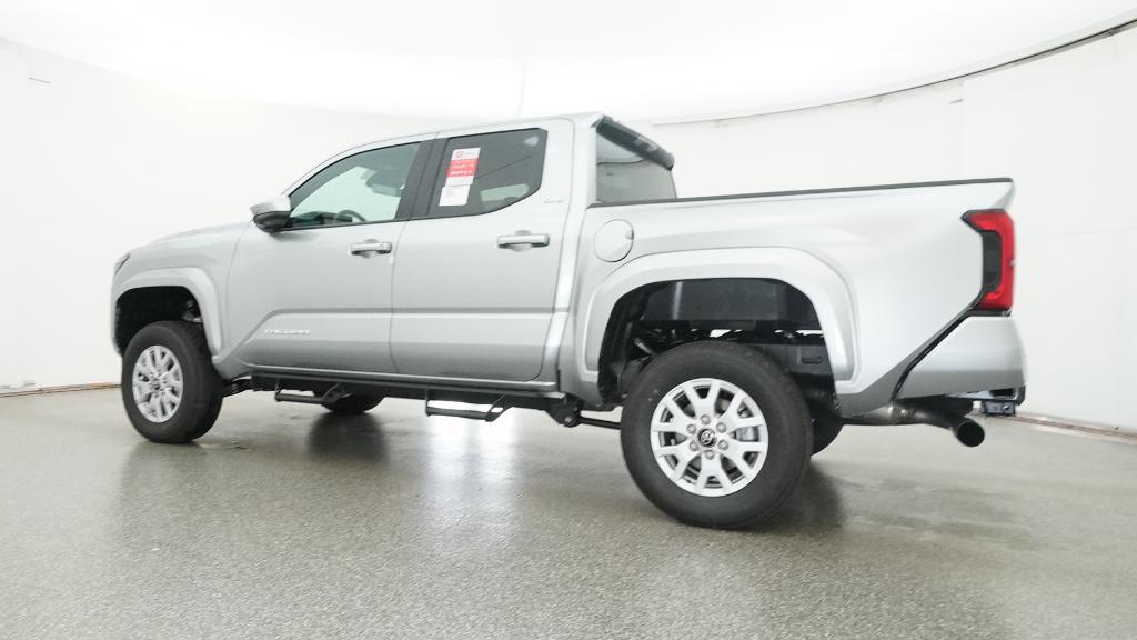 2026 Toyota Tacoma SR5 - Photo 5