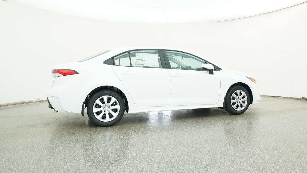 2026 Toyota Corolla LE photo 2