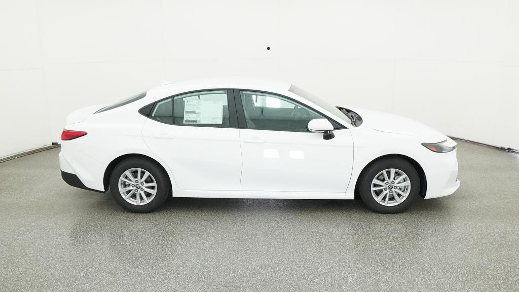 2026 Toyota Camry LE photo 3