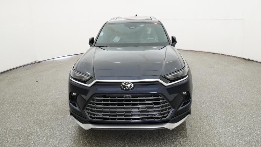 2026 Toyota Grand Highlander Limited photo 4