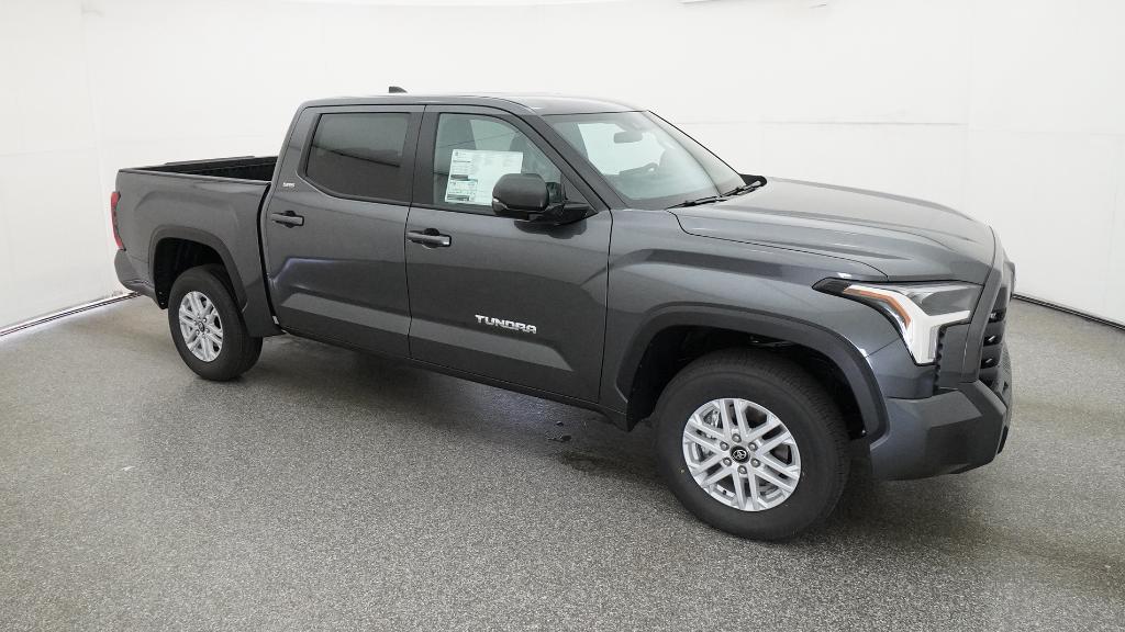 2026 Toyota Tundra SR5 - Photo 18