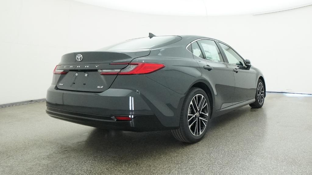 2026 Toyota Camry XLE photo 3