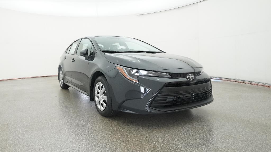 2026 Toyota Corolla LE photo 2