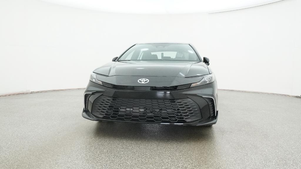 2026 Toyota Camry SE photo 4