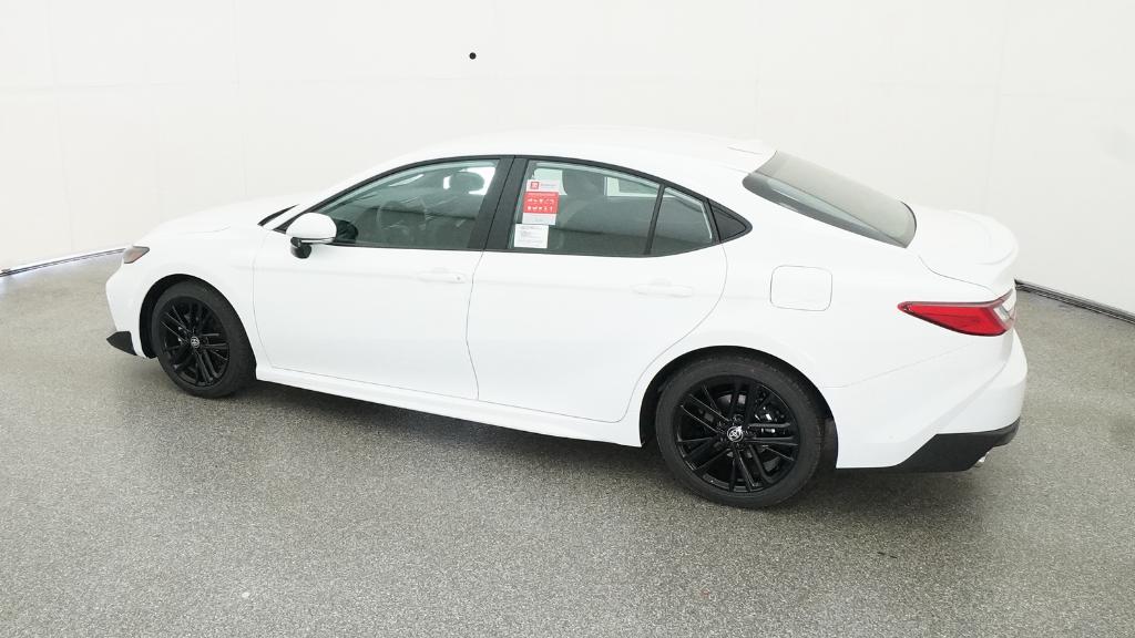 2026 Toyota Camry SE photo 3