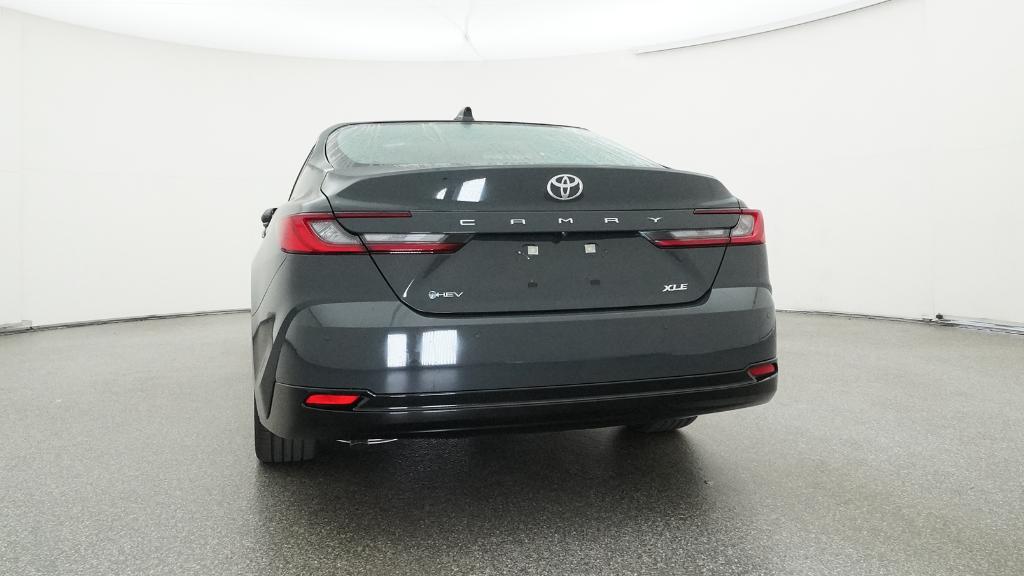 2026 Toyota Camry XLE photo 3