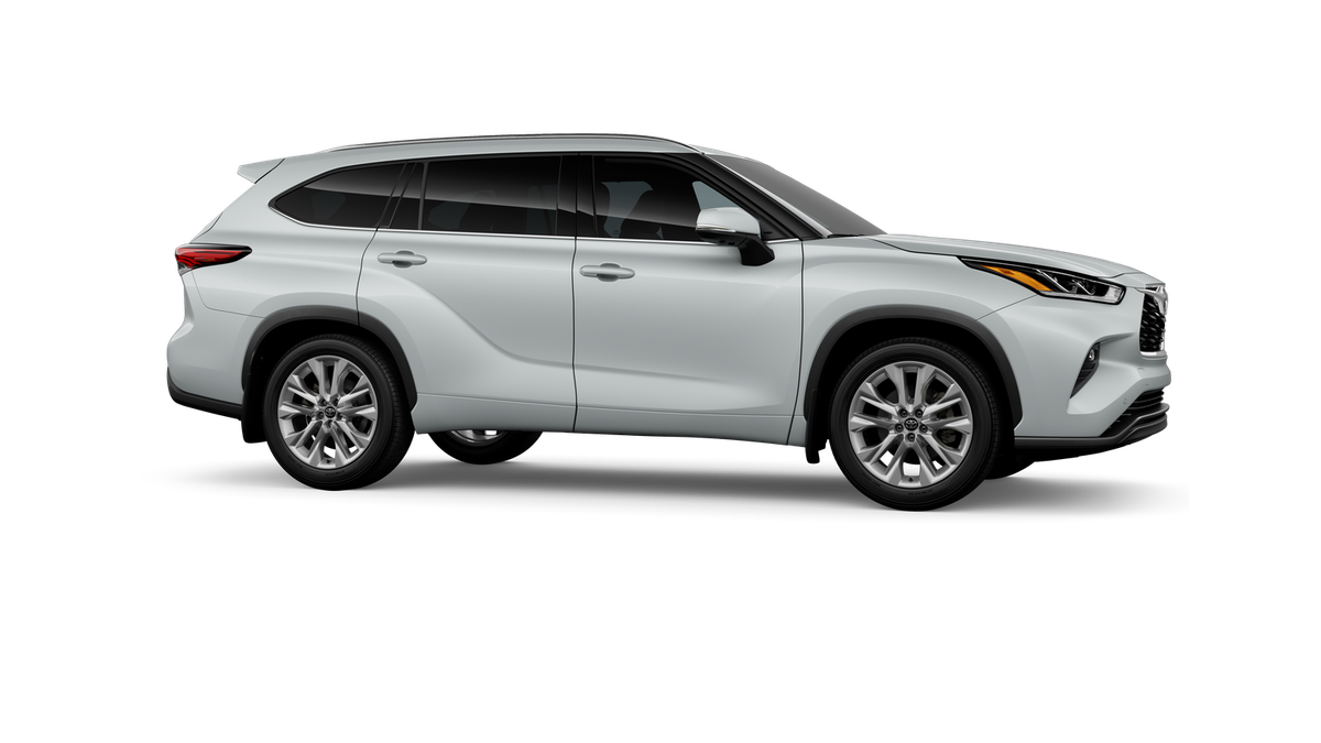 2026 Toyota Highlander Limited - Photo 13