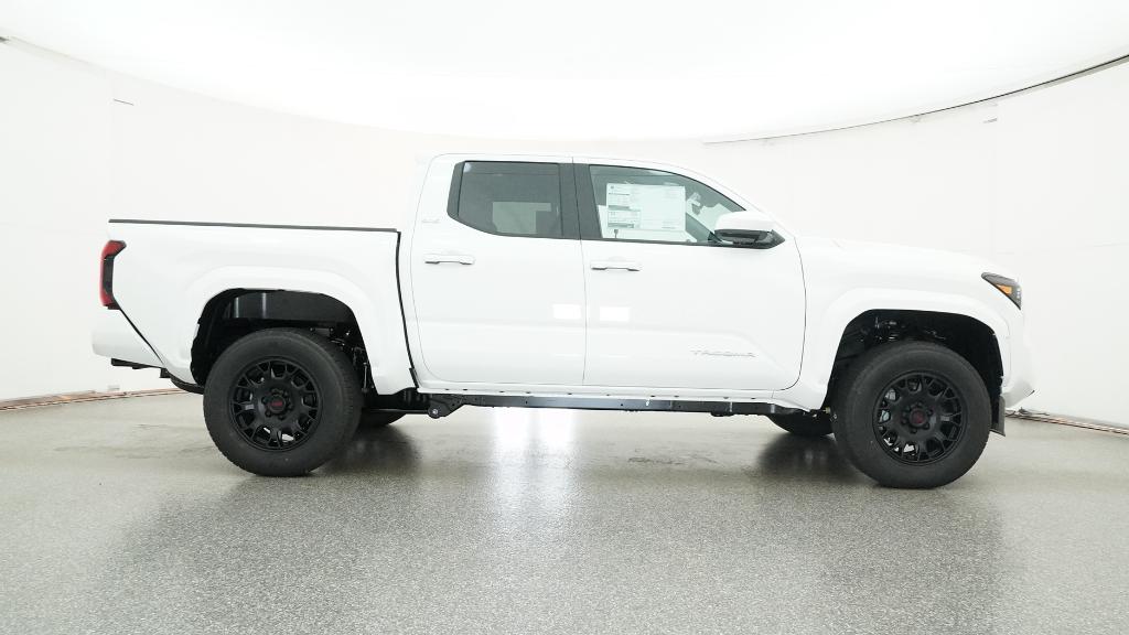 2025 Toyota Tacoma SR5 photo 2