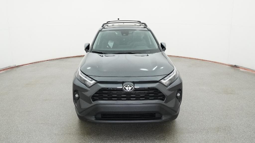 2025 Toyota RAV4 XLE Premium photo 4