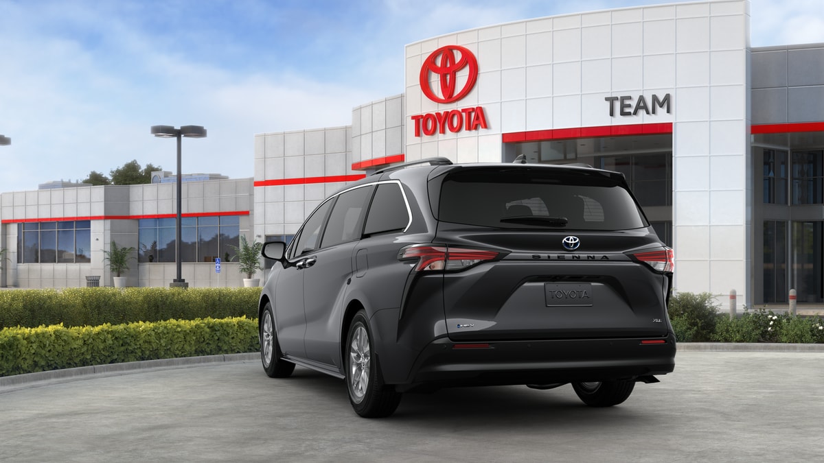 2025 Toyota Sienna XLE - Photo 42