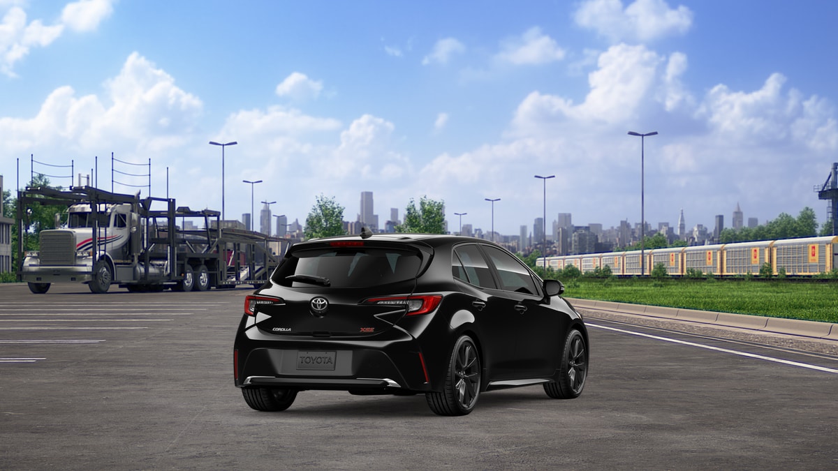 2026 Toyota Corolla Hatchback XSE - Photo 9