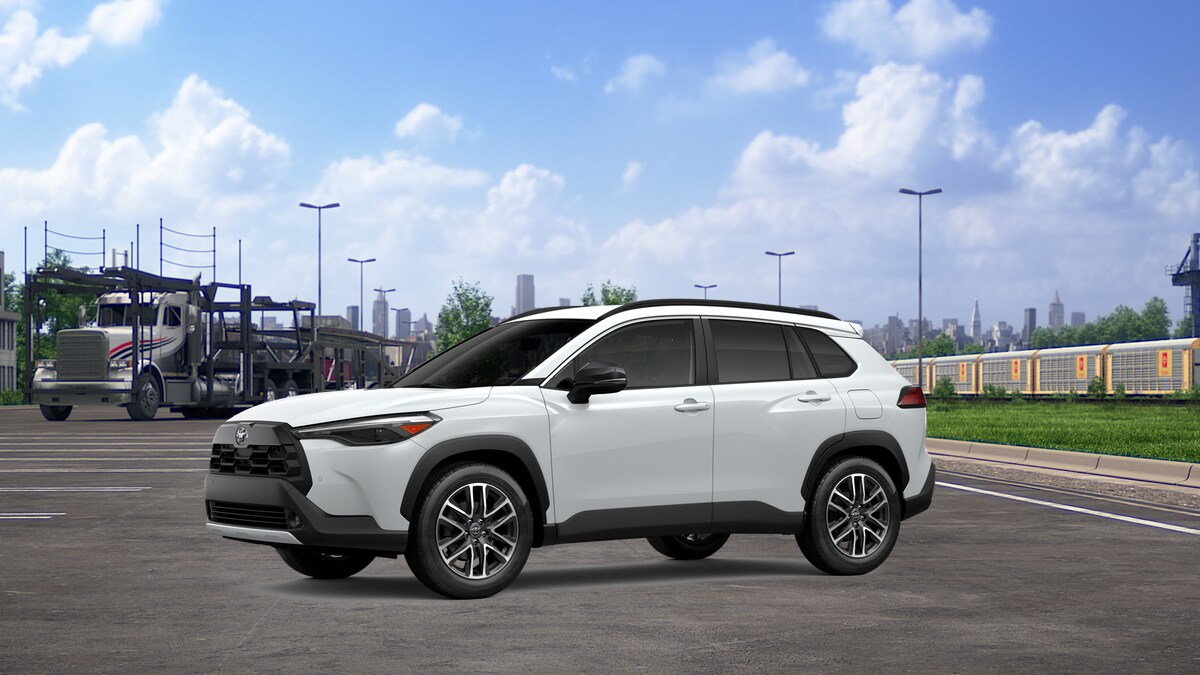 2026 Toyota Corolla Cross XLE photo 3