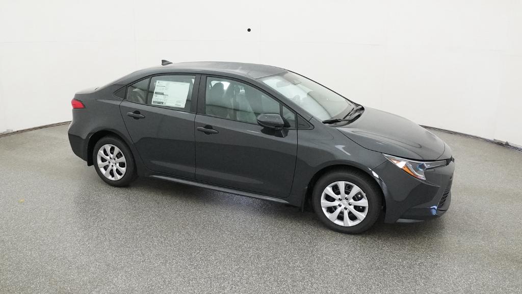 2026 Toyota Corolla LE photo 2